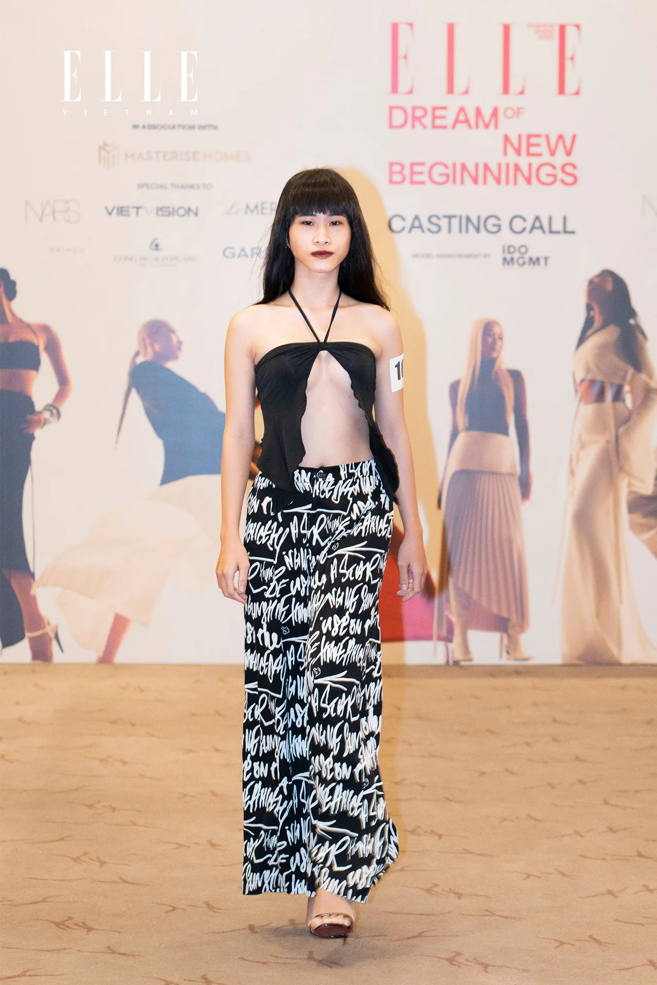 người mẫu trẻ trong buổi Casting người mẫu trong ELLE Fashion Show 2022
