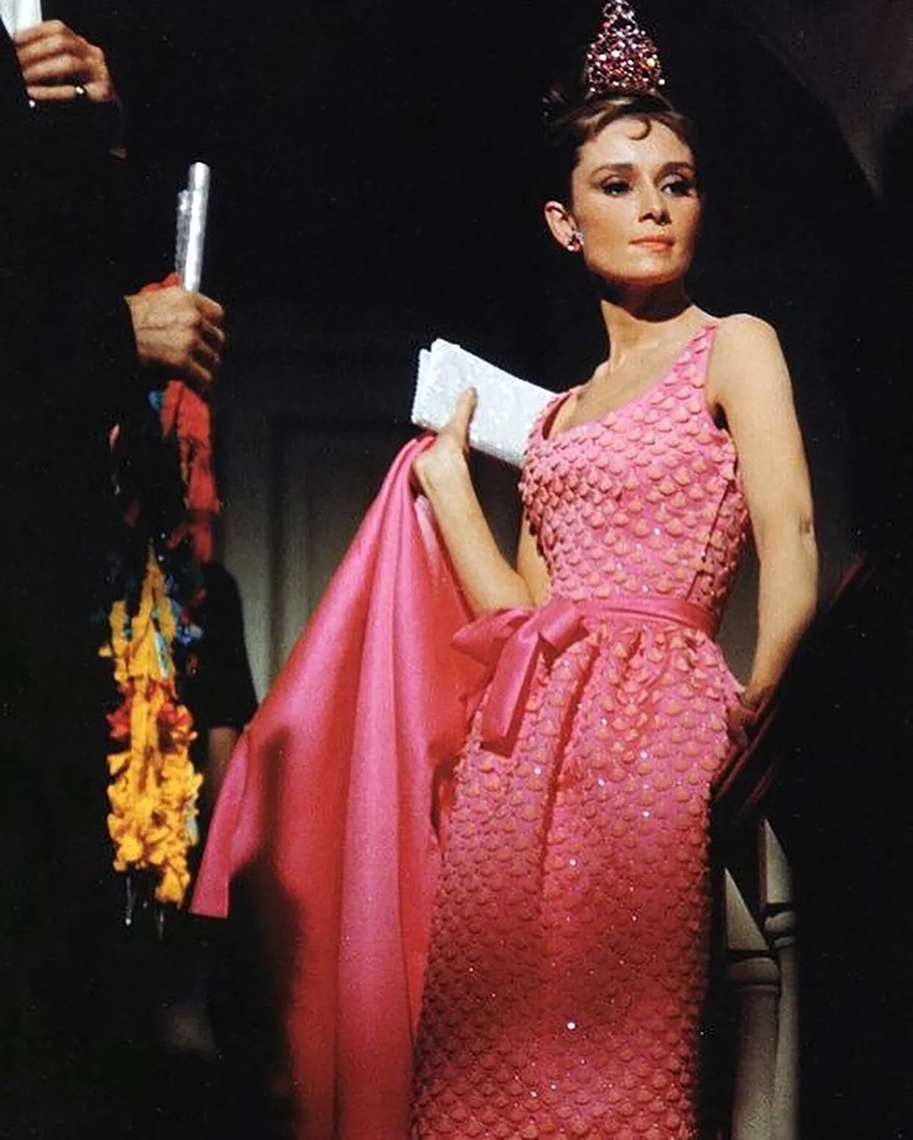 màu hồng breakfast tiffany màu hồng breakfast tiffany