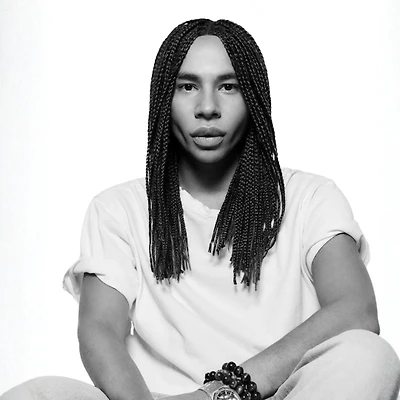 Olivier Rousteing khép lại hành trình 14 năm rực rỡ tại thương hiệu Pháp