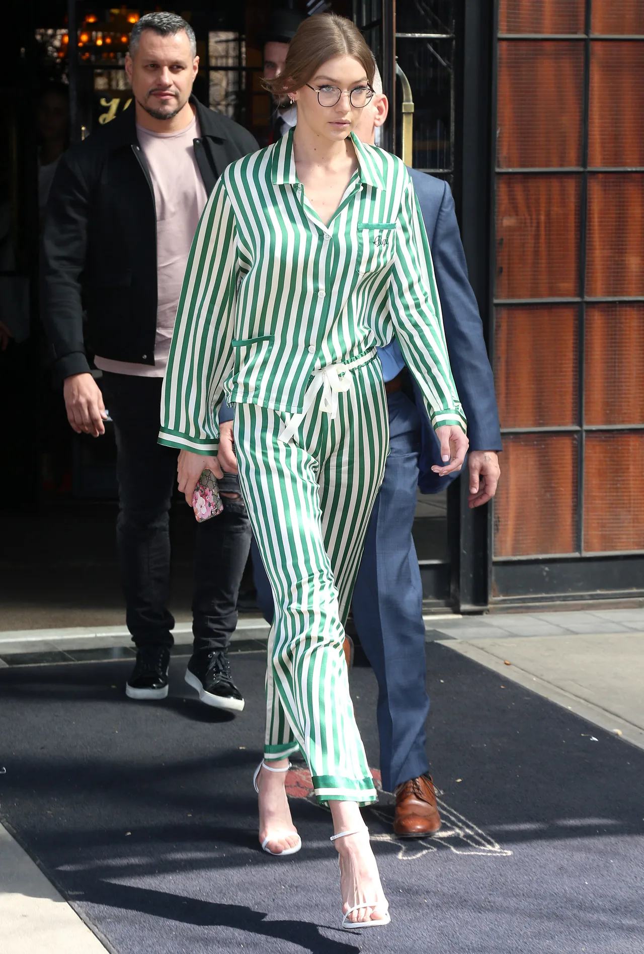 Khám phá gu thời trang mê hoặc của IT girl Gigi Hadid Khám phá gu thời trang mê hoặc của IT girl Gigi Hadid