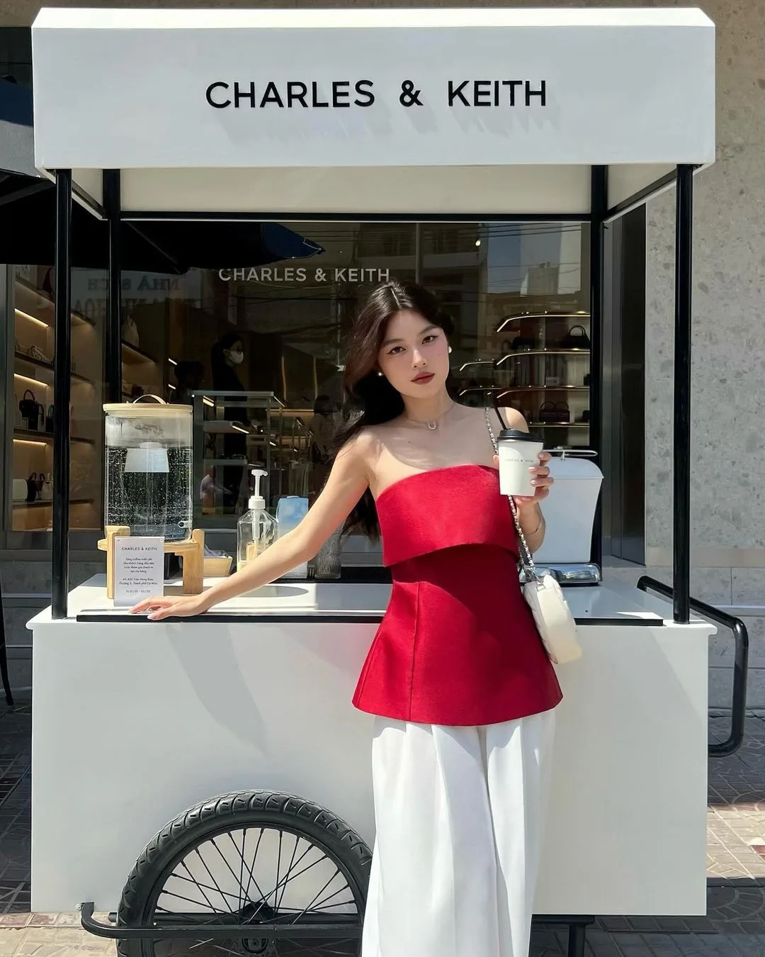 linbene_ diện áo lụa