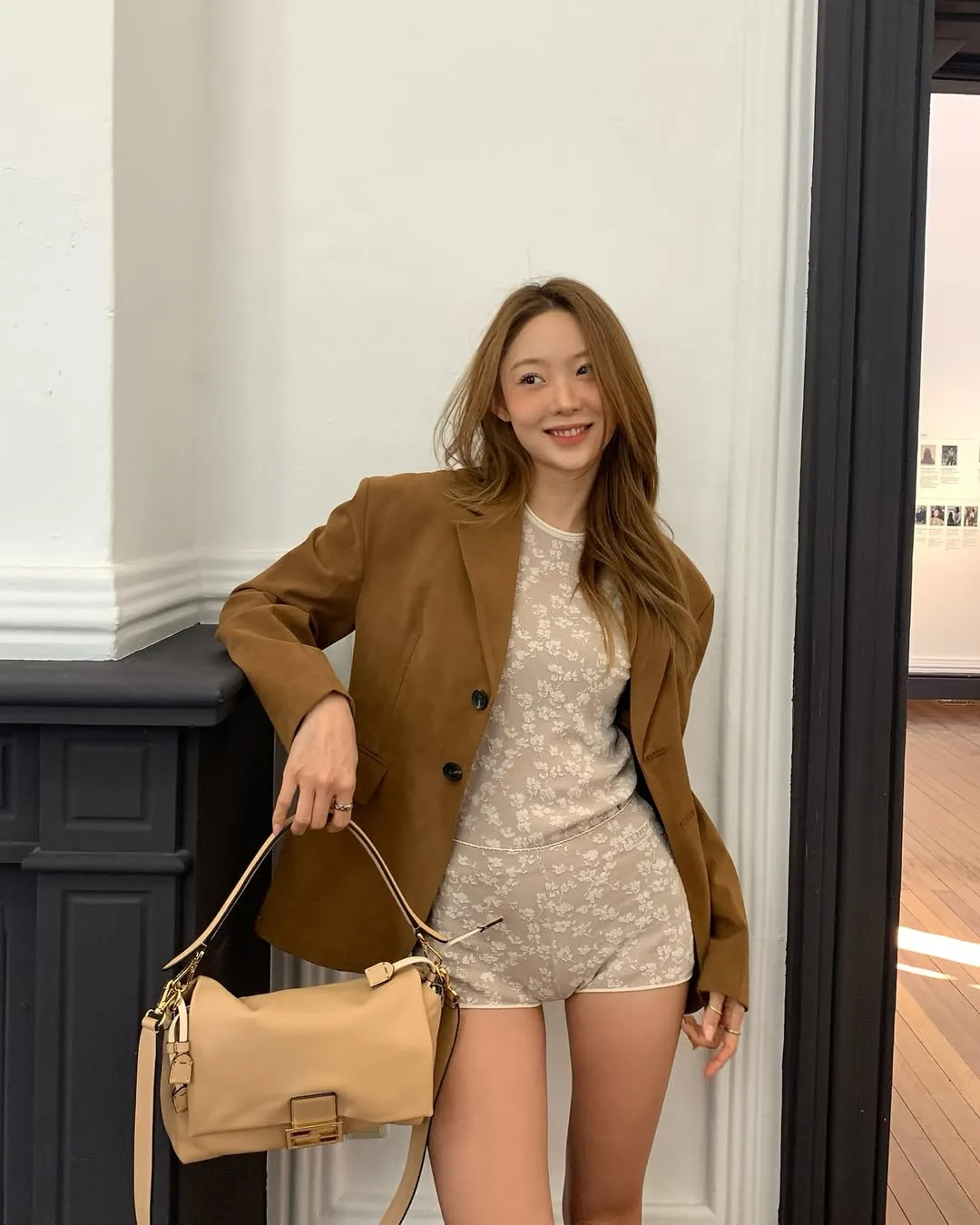 j876my diện blazer đơn sắc