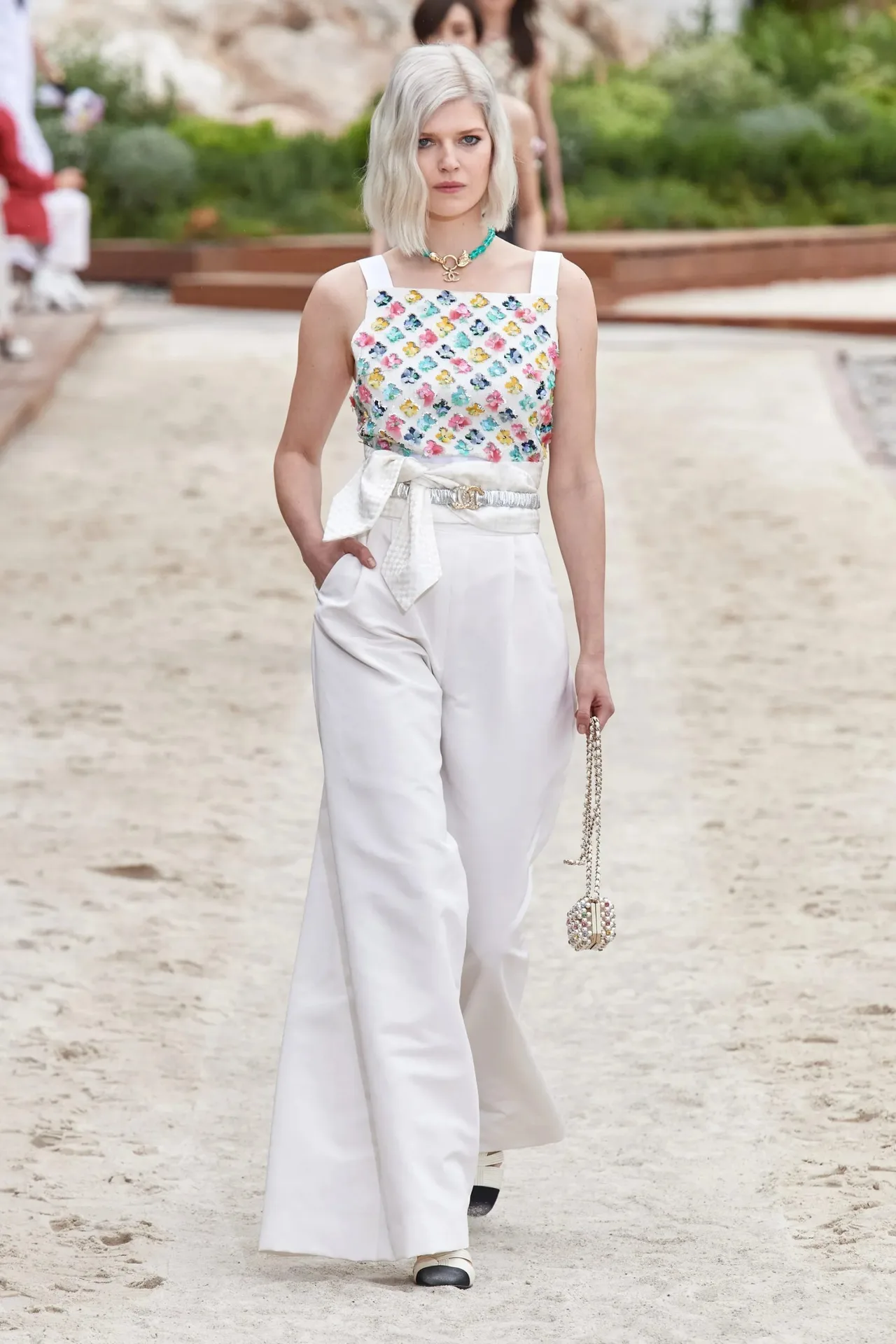 CHANEL Cruise 2023 look 57