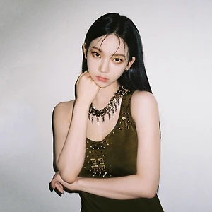 Thiết lập phong cách thời trang như aespa Karina