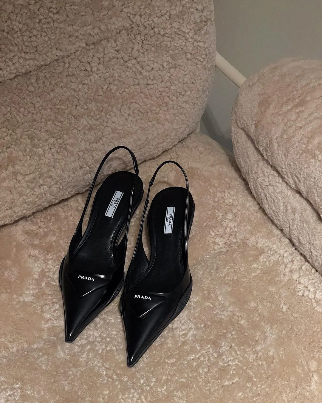 giày slingback prada đi với áo dài