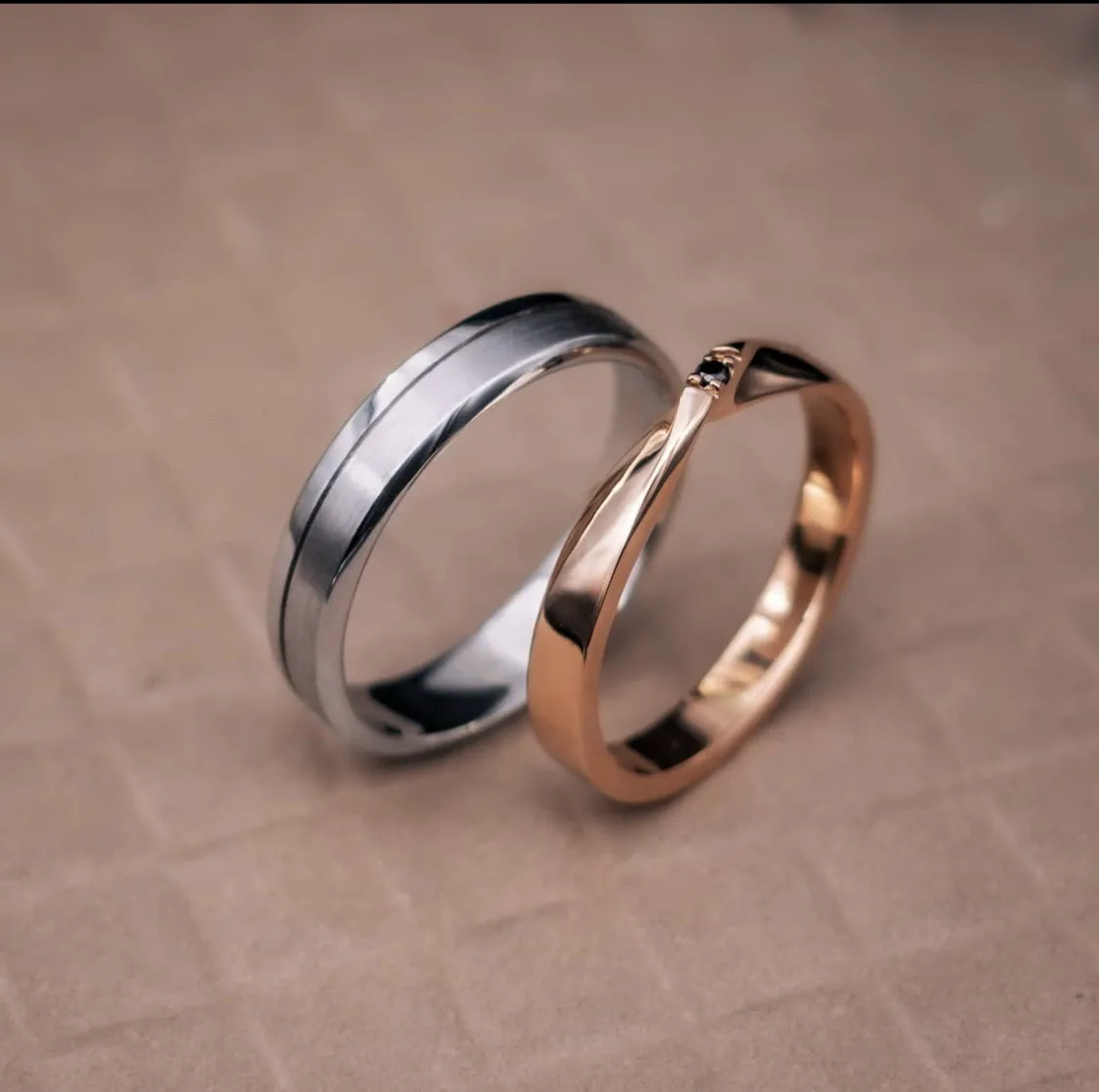 nhẫn cưới his & her