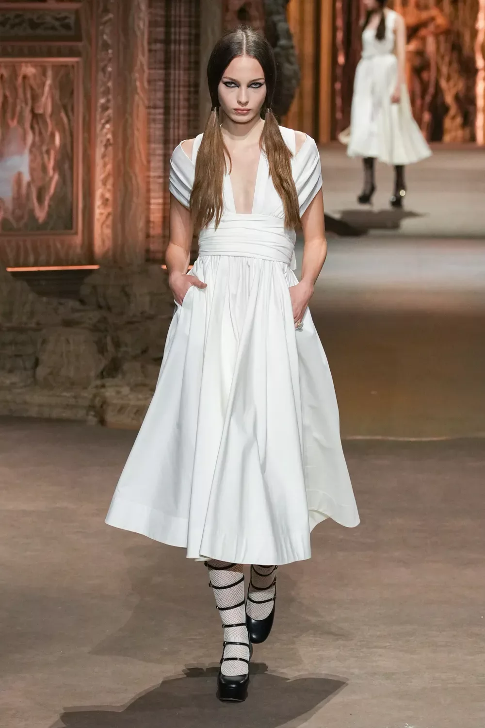 CD xuân hè 2023 look 61