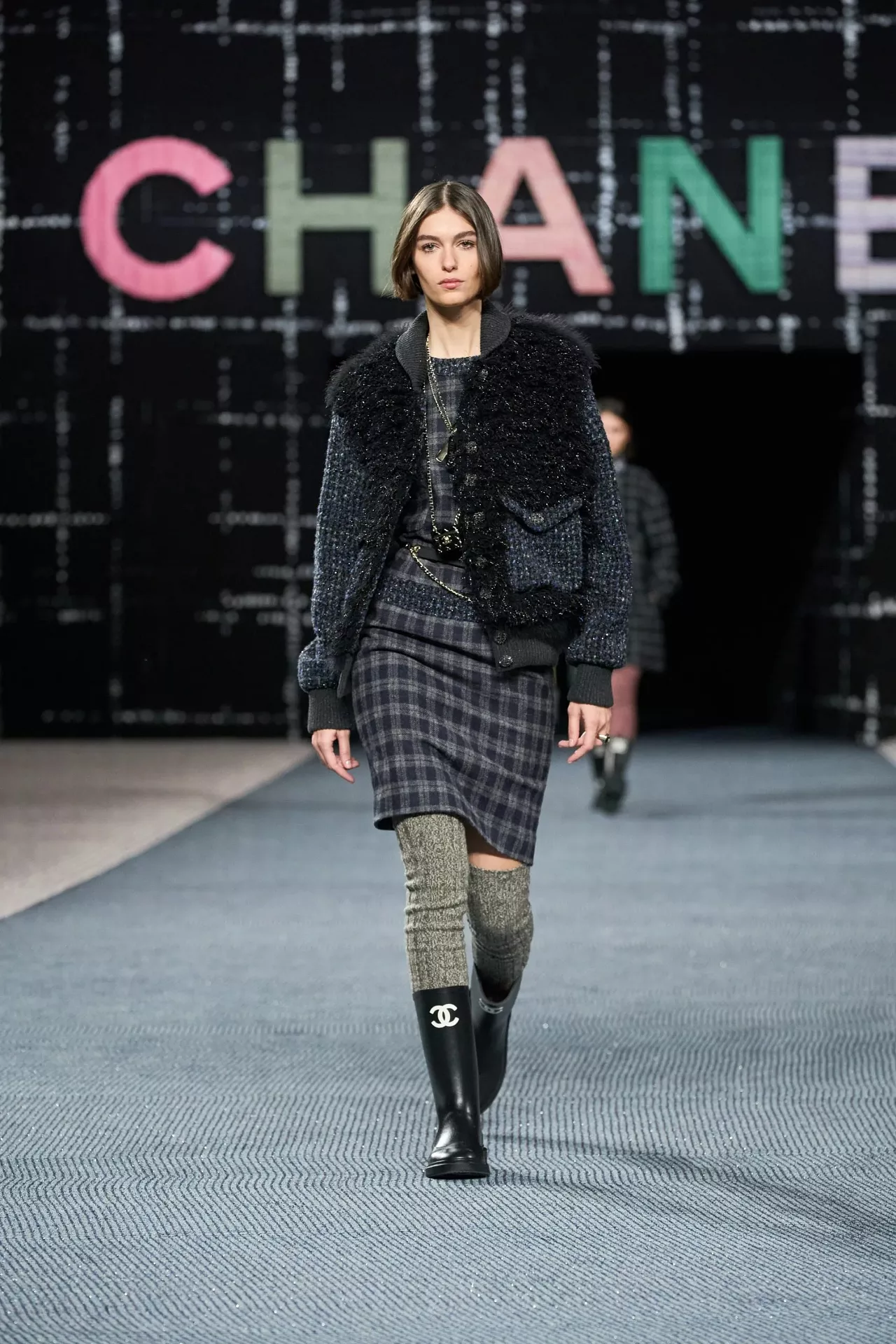 Chanel RTW Thu Đông 2022 look 34