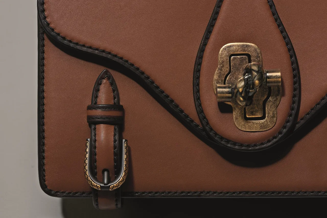 tui xach bottega veneta - elle vietnam 2