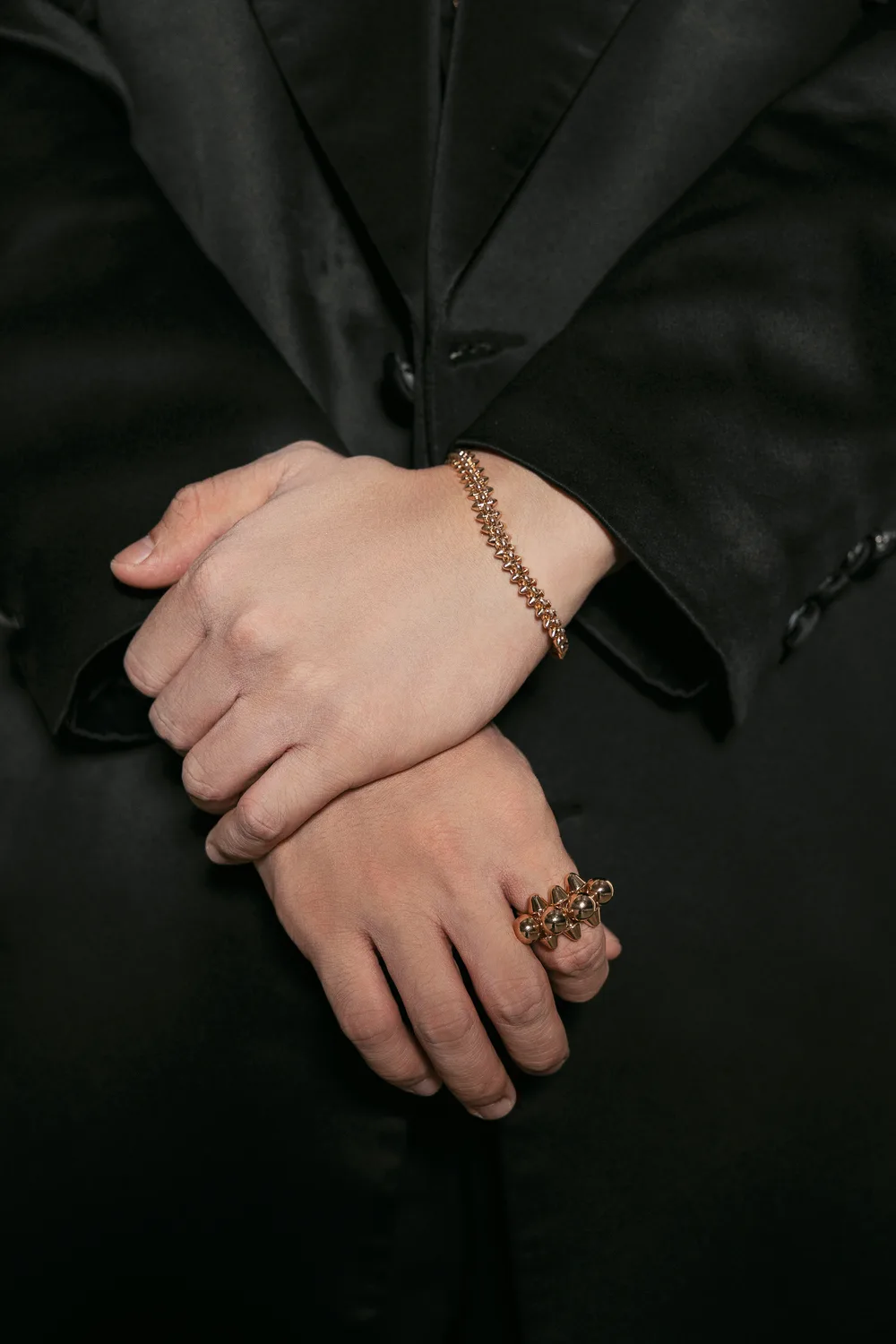 trang sức cartier DJ 2pillz