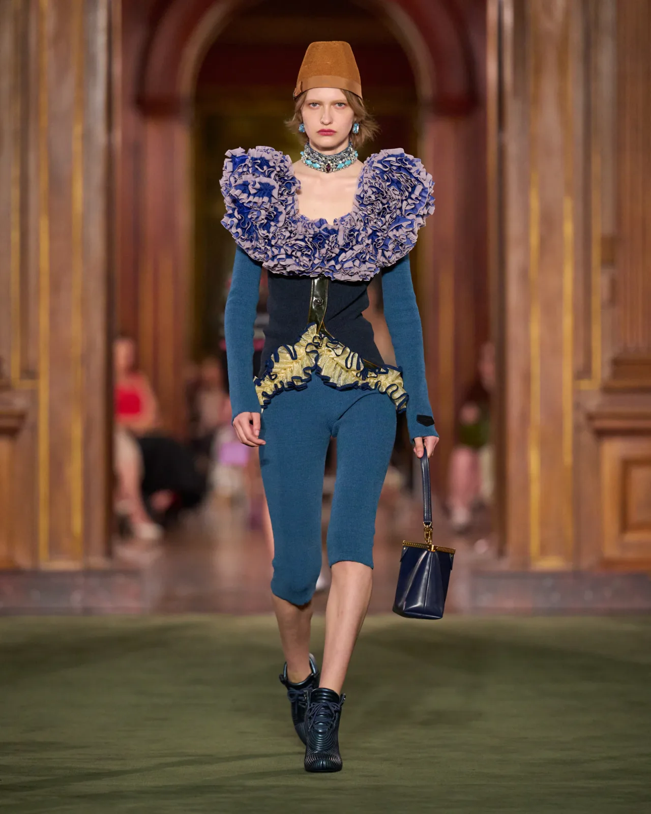 WOMEN_CRUISE_2027_Look_50
