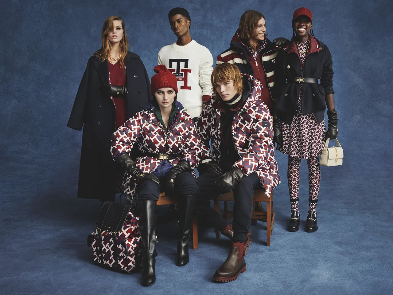 chiến dịch quảng bá TH Monogram của Tommy Hilfiger
