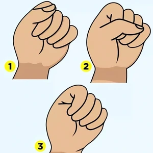 Trắc nghiệm: Cách bạn nắm tay nói gì về cách bạn đối xử với thế giới?
