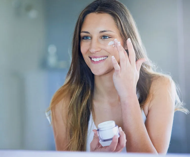 Da mặt khô phải làm sao? - ELLE trả lời Da mặt khô phải làm sao? - ELLE trả lời