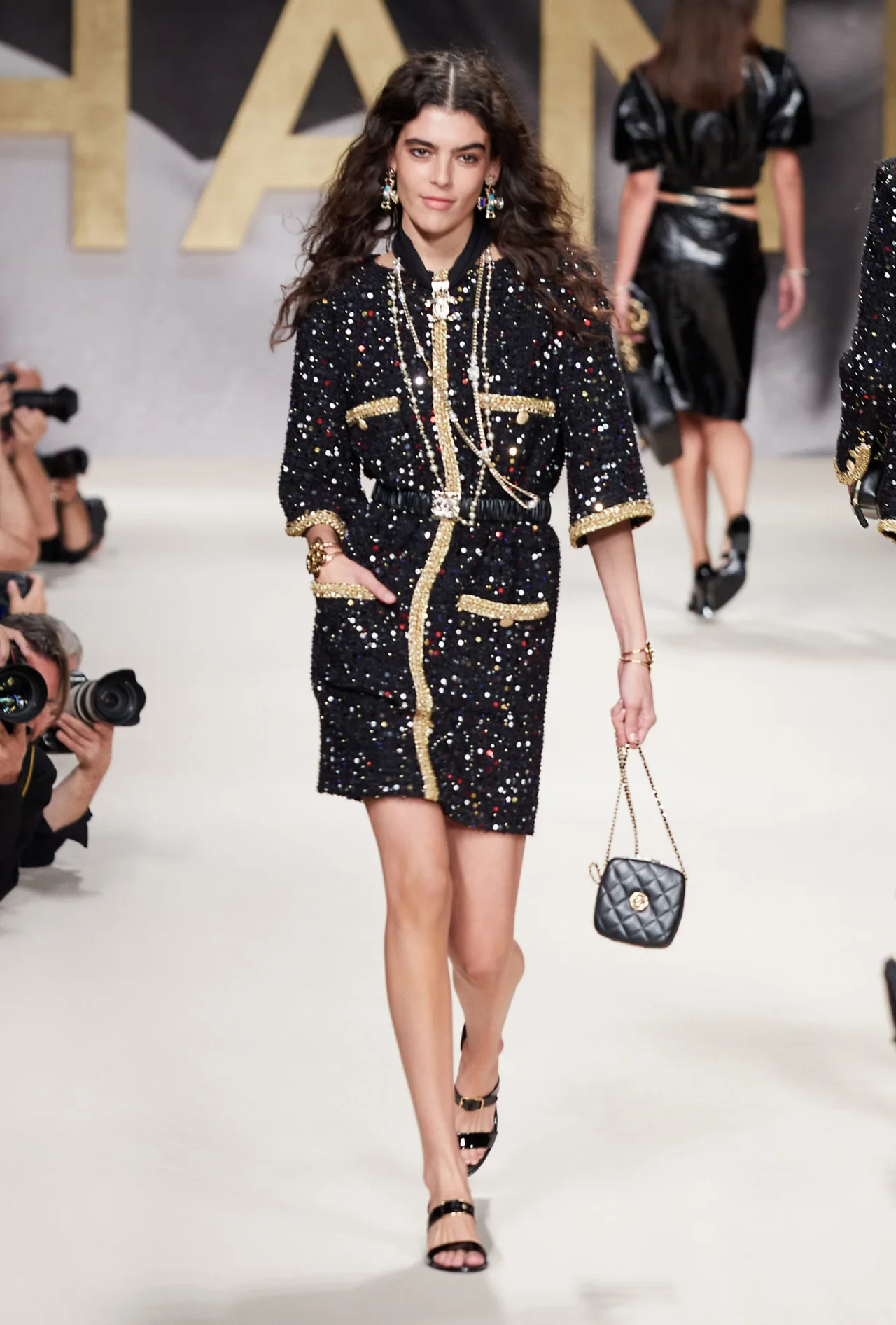 Chanel SS21 Look 17