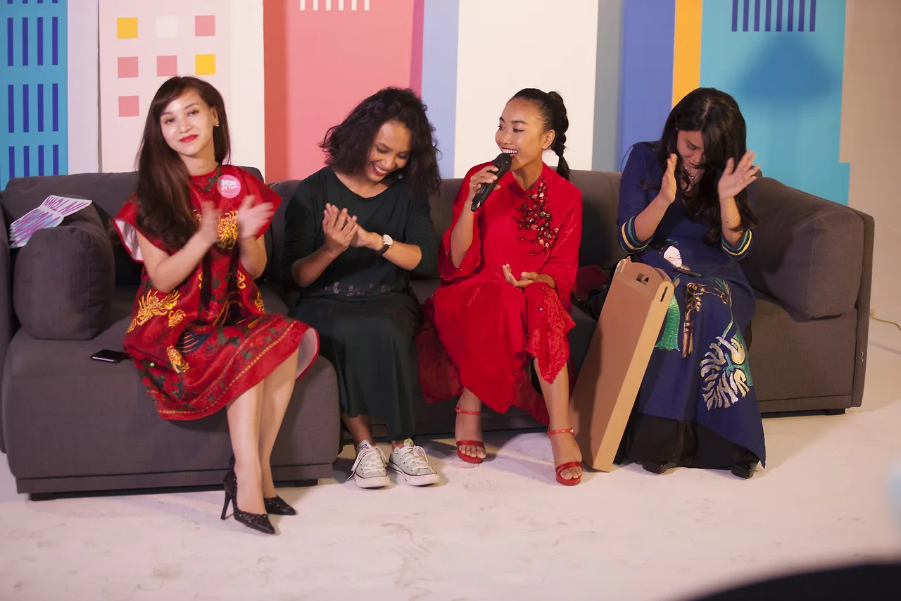 Moms in Town - Nơi trút bầu tâm sự của những bà mẹ thành thị