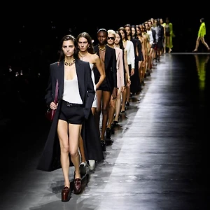 BST Gucci Ancora: Trang đầu tiên của kỷ nguyên Sabato De Sarno
