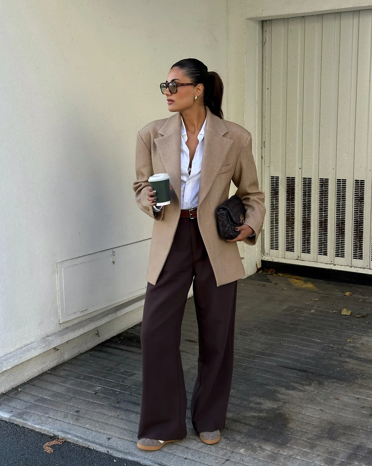 quần nâu phối blazer