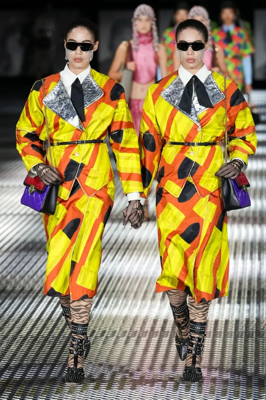 GG xuân hè 2023 look 15