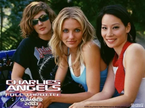 Cameron Diaz làm điệp viên trong Charlie's Angels.
