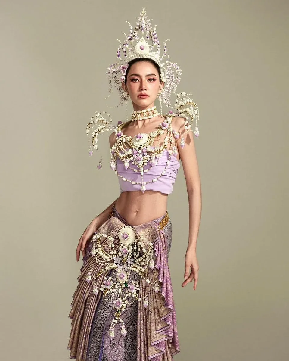 mai davika tại songkran