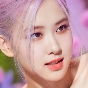 Mẹo trang điểm cho người có mắt mí lót