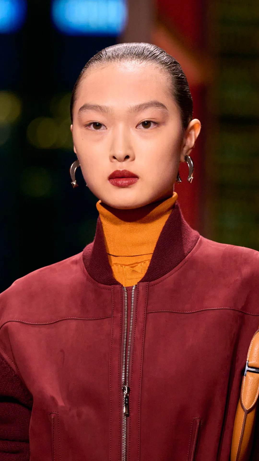 áo cổ lọ BST Thu Đông 2025 hermès