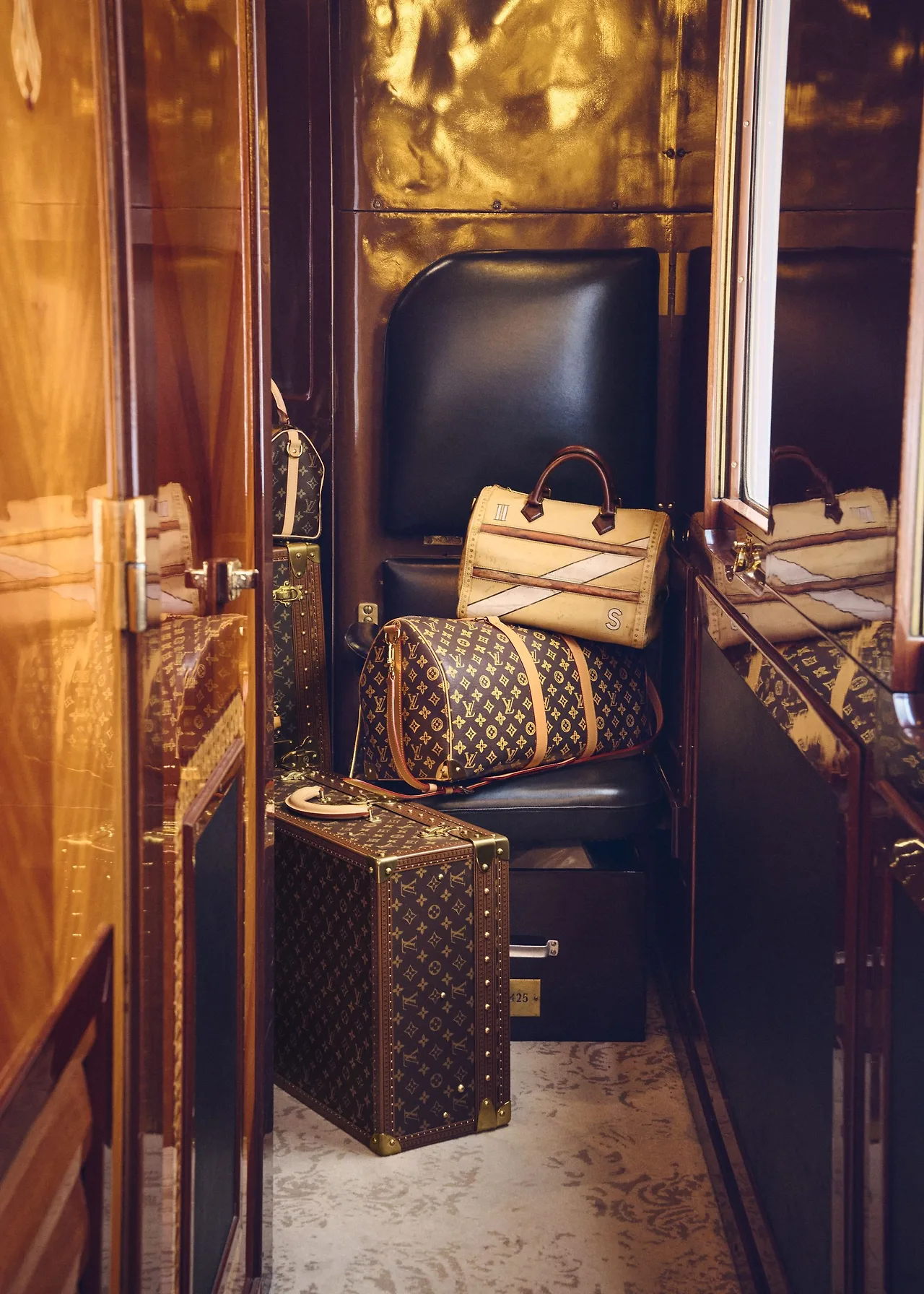 Hoạ tiết Monogram Louis Vuitton