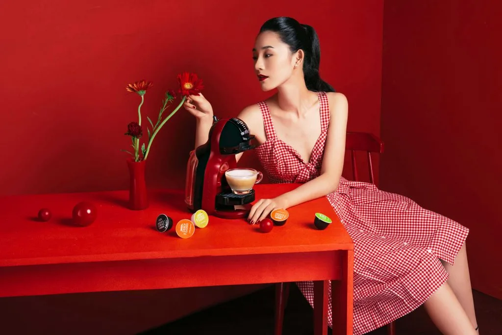 Cô gái sắc màu luôn tươi trẻ