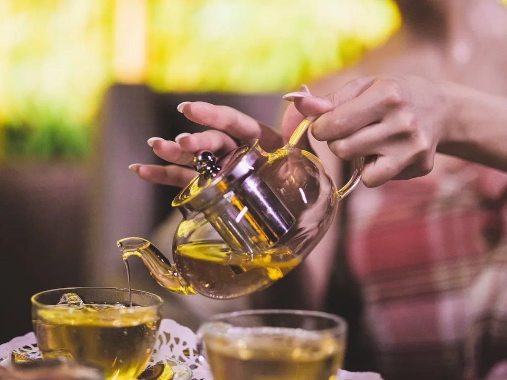 Trà xanh là thức uống giàu chất chống ôxy hóa. Trà xanh là thức uống giàu chất chống ôxy hóa.