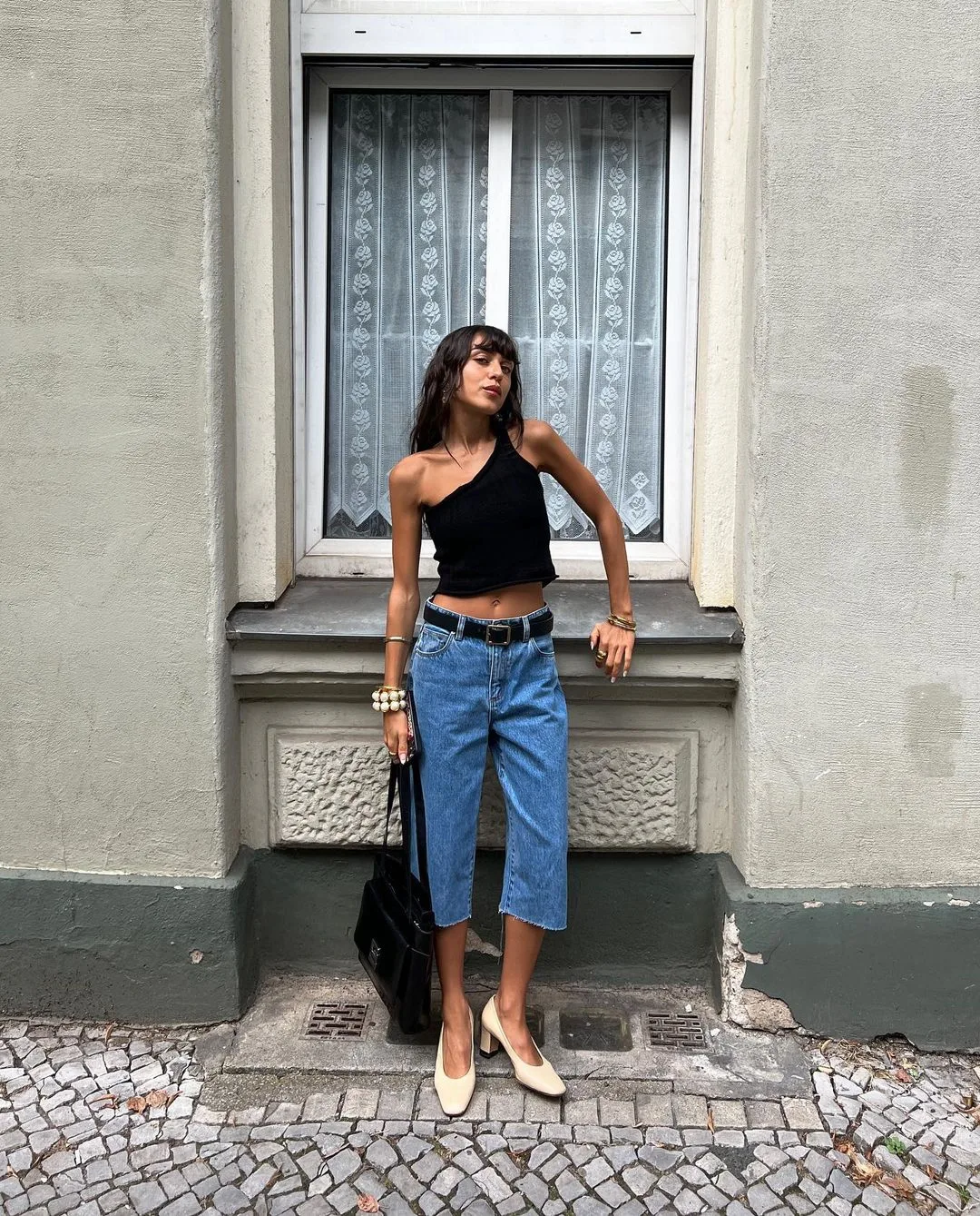 cameliafarhoodi diện quần capri denim