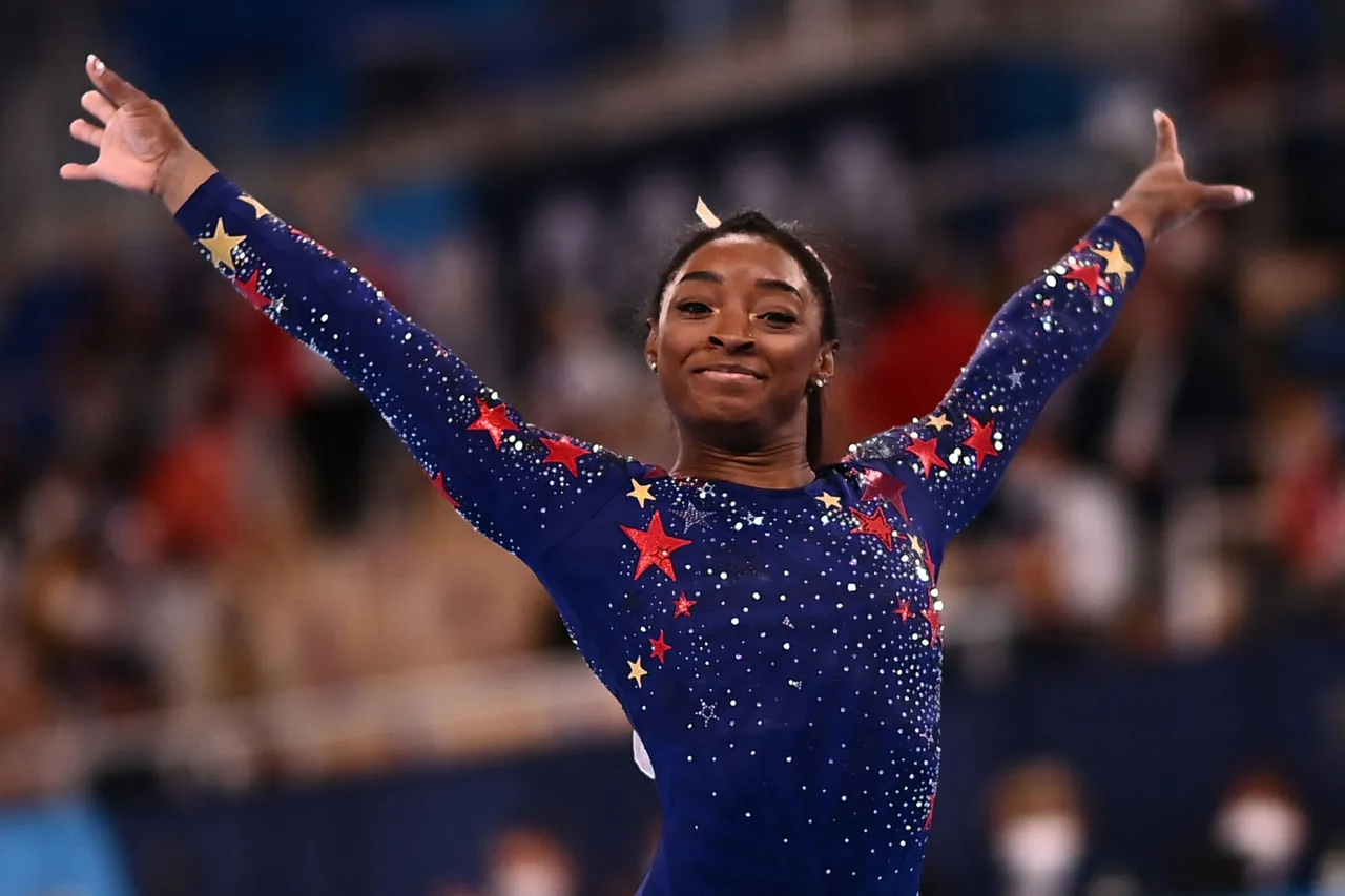 vận động viên nữ Simon Biles vận động viên nữ Simon Biles