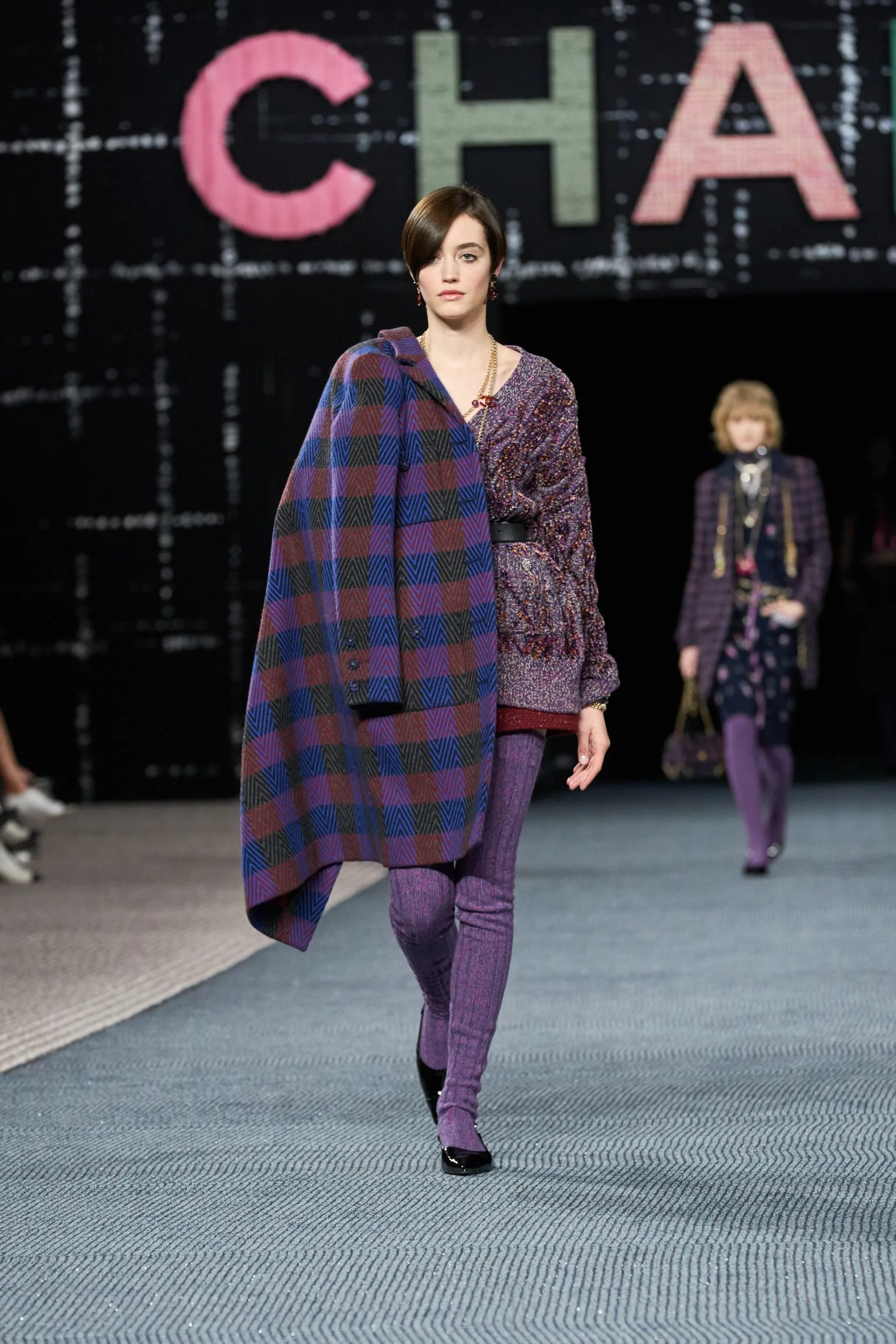 Chanel RTW Thu Đông 2022 look 15