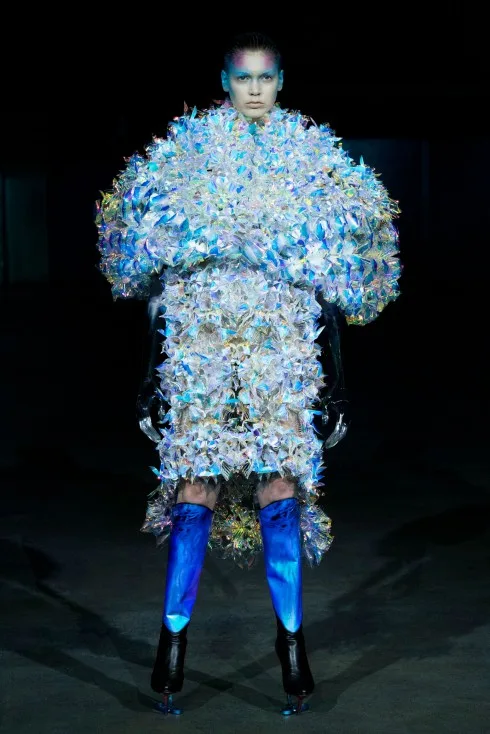 Tuần lễ thời trang Paris Haute Couture FW16 Yuima Nakazato