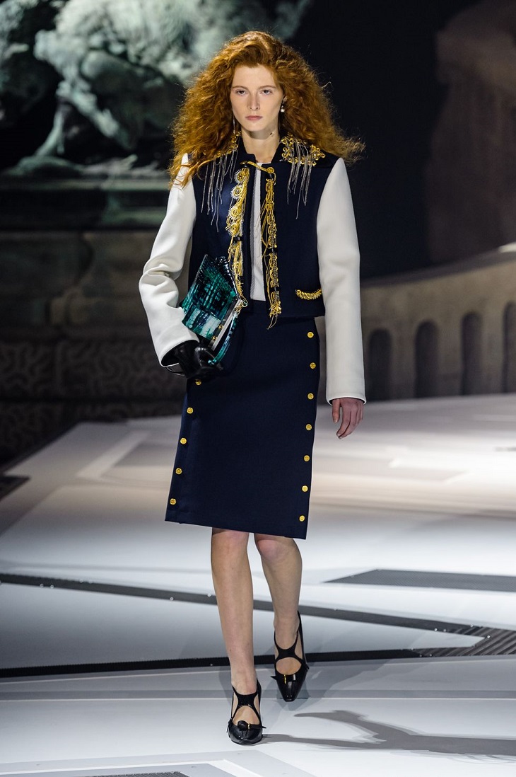 ELLE Việt Nam - Mãn nhãn với cảm hứng thời đại trong bộ sưu tập mùa thu Louis Vuitton 2018 (8) ELLE Việt Nam - Mãn nhãn với cảm hứng thời đại trong bộ sưu tập mùa thu Louis Vuitton 2018 (8)