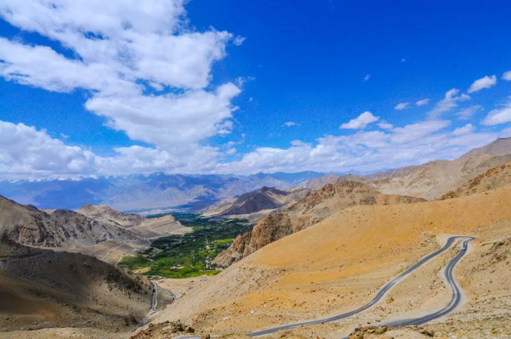 con đường khardung la