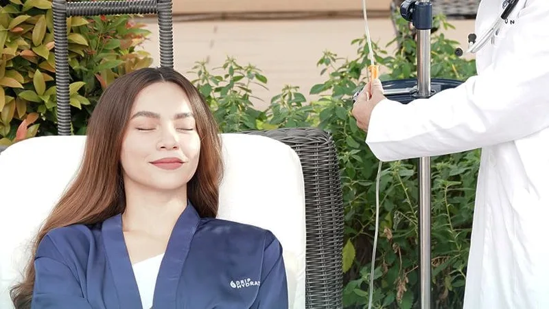 Hồ Ngọc Hà trải nghiệm dịch vụ Truyền năng lượng NAD+ Hồ Ngọc Hà trải nghiệm dịch vụ Truyền năng lượng NAD+
