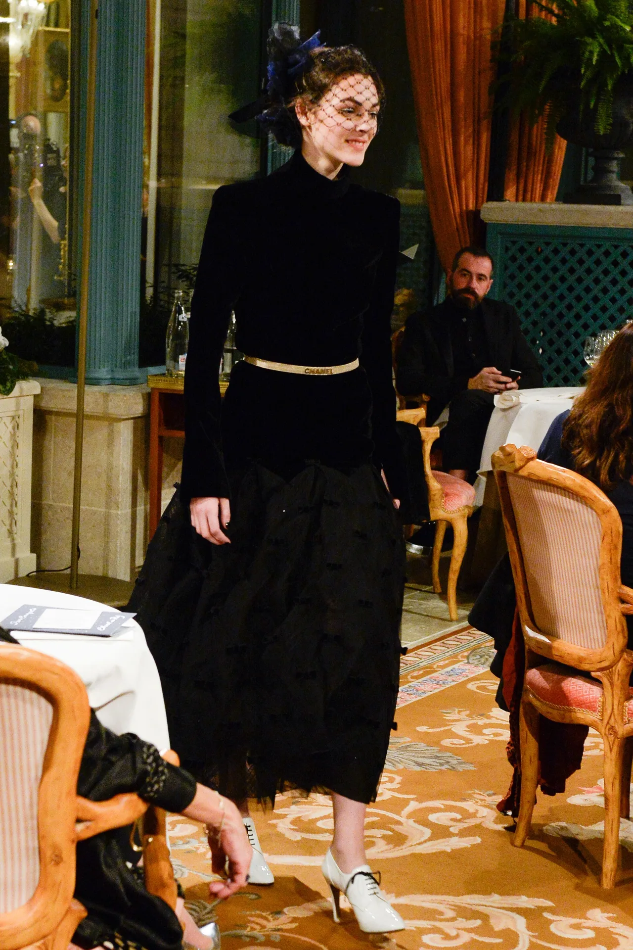 bst thoi trang chanel prefall 2017