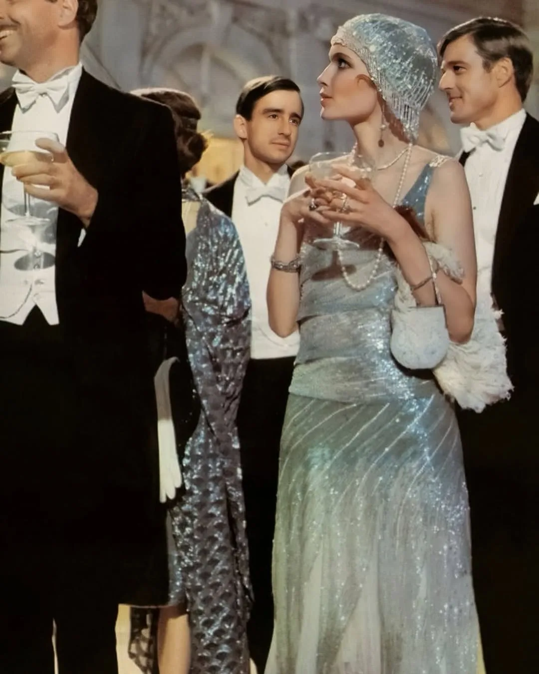 Đầm beaded lấp lánh của Daisy Buchanan - The Great Gatsby (1974)