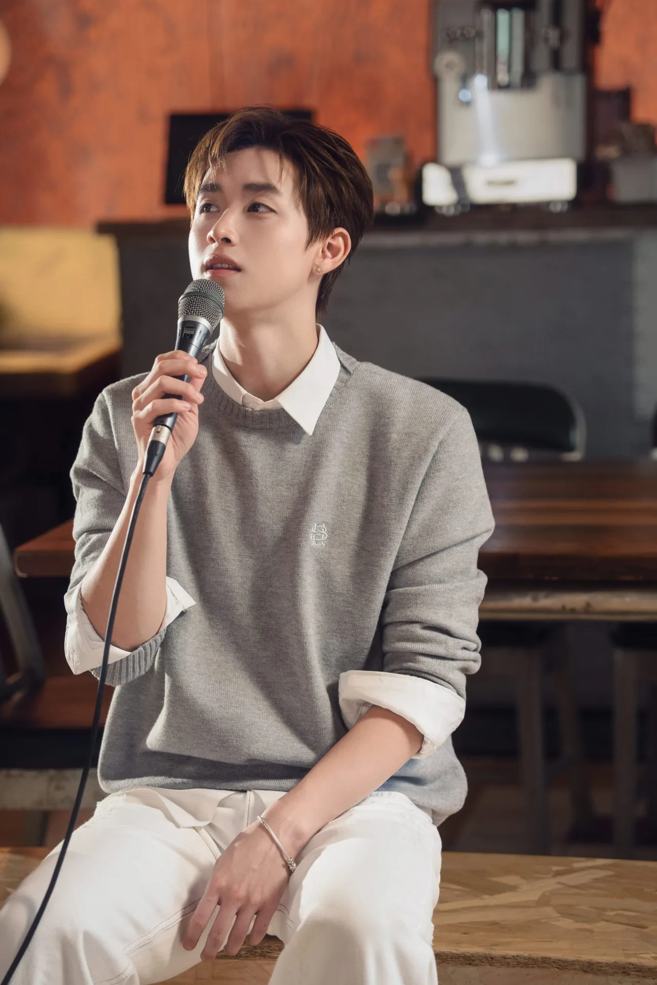 MV mới của CONGB đi theo concept “performance video”.