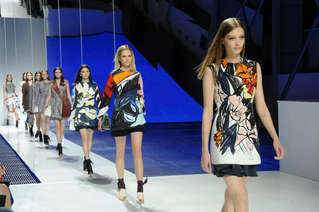 dior trình diễn bst resort 2015 tại brooklyn new york
