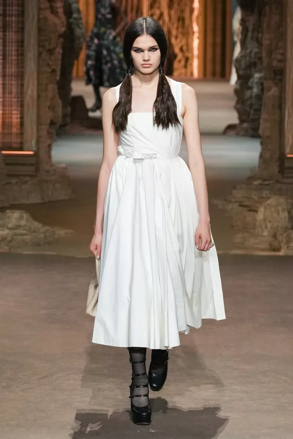 CD xuân hè 2023 look 63