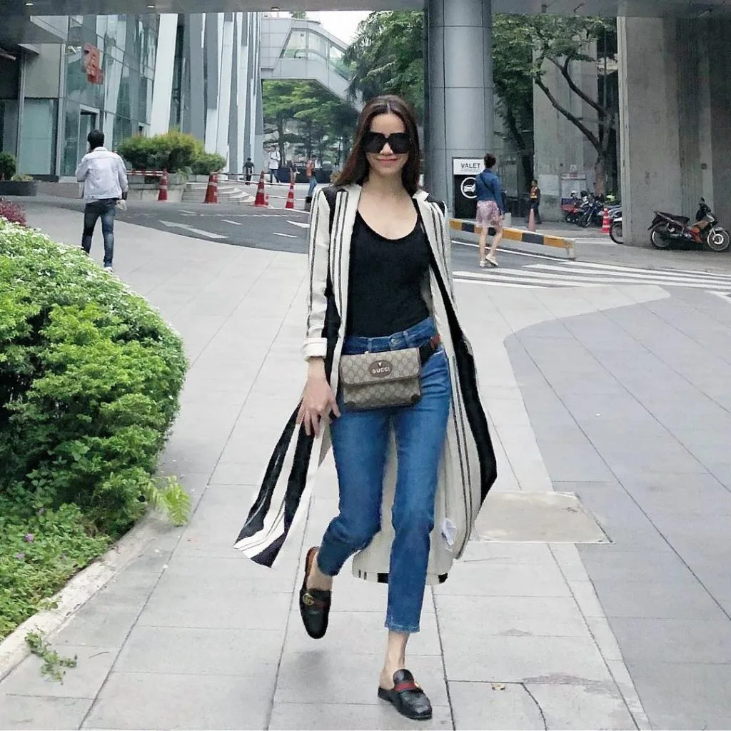 Xu hướng thời trang quần jeans được nhiều sao Việt ưa chuộng Xu hướng thời trang quần jeans được nhiều sao Việt ưa chuộng