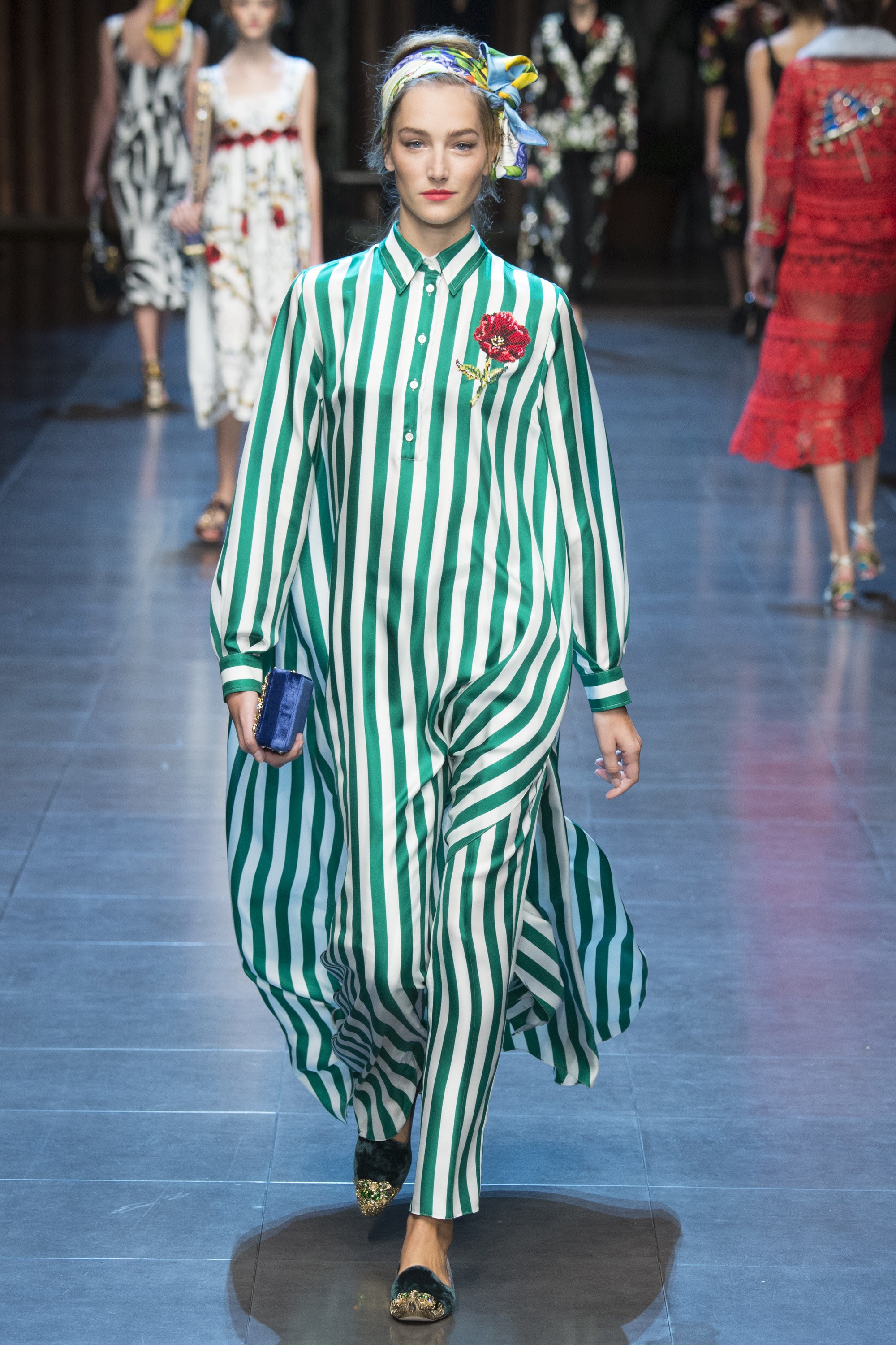 Bộ sưu tập Dolce&Gabbana Xuân Hè 2016 - Ellevn