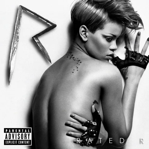 Ca sĩ Rihanna.