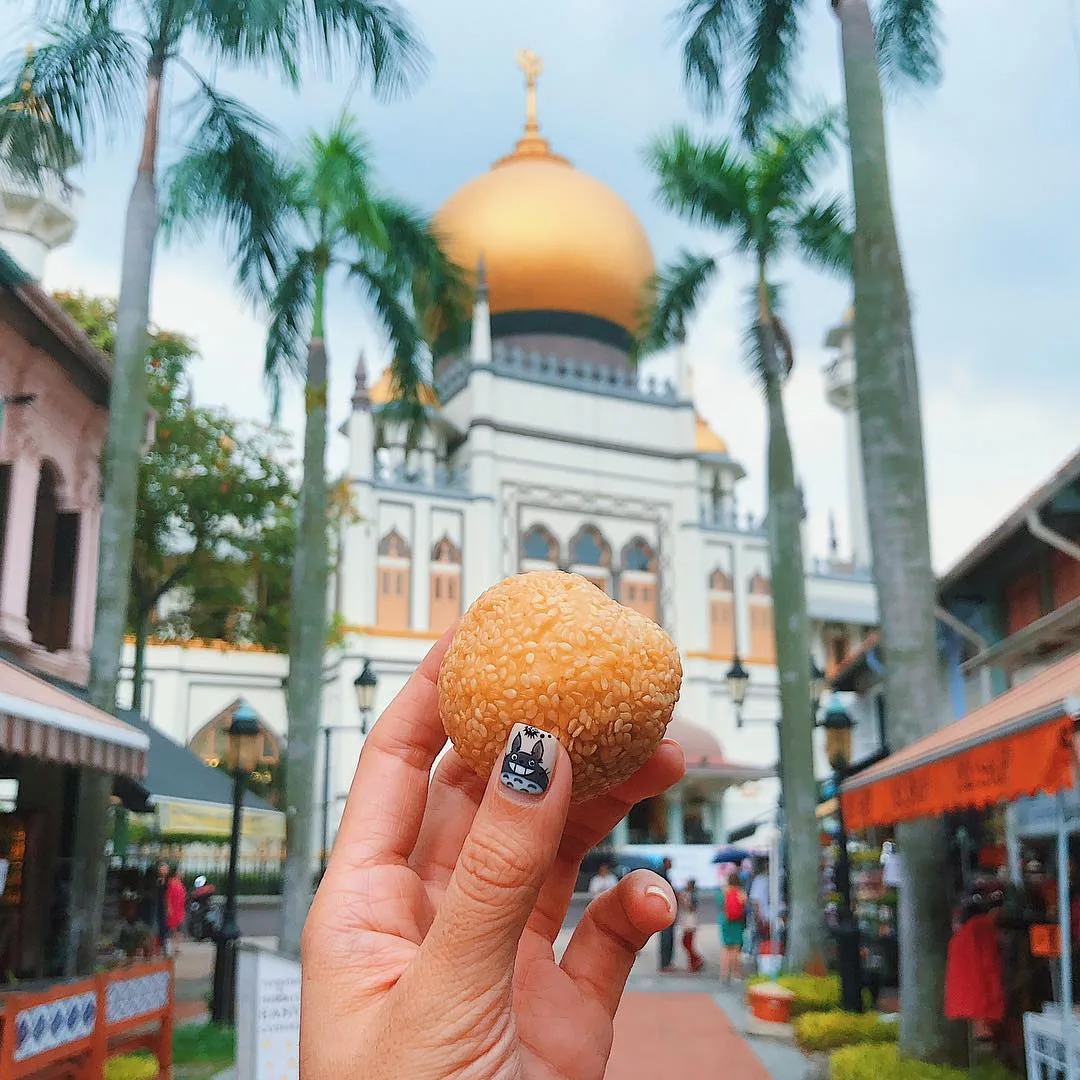 Cô gái ăn cả thế giới Instagram 6