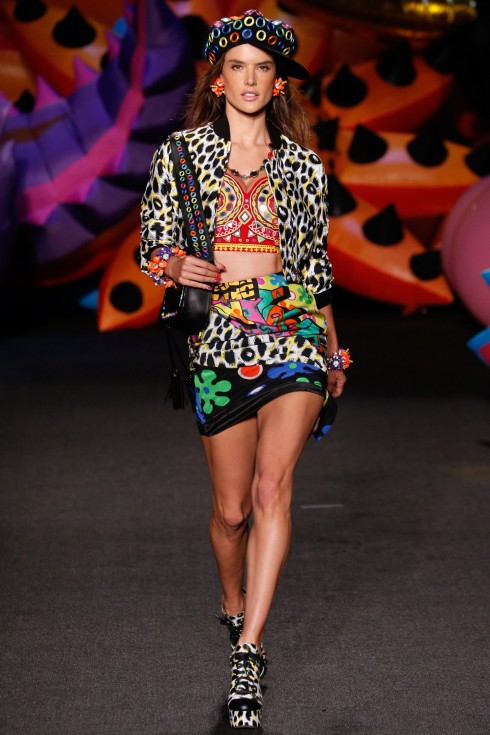 Bộ sưu tập thời trang Moschino Resort 2017 -ellevietnam 03