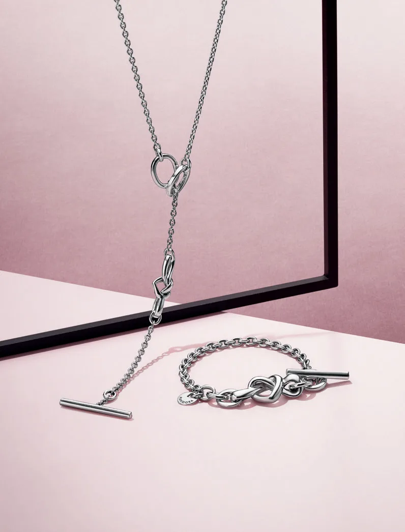 A celebrapandora joined by love ngày của mẹ bộ sưu tập vòng đeo tay và đeo cổ
