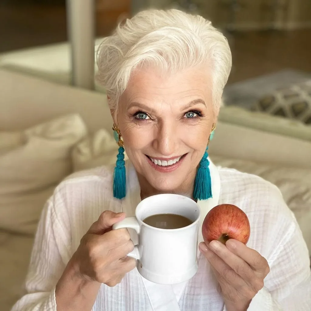 Maye Musk tuân thủ chế độ ăn flexitarian Maye Musk tuân thủ chế độ ăn flexitarian