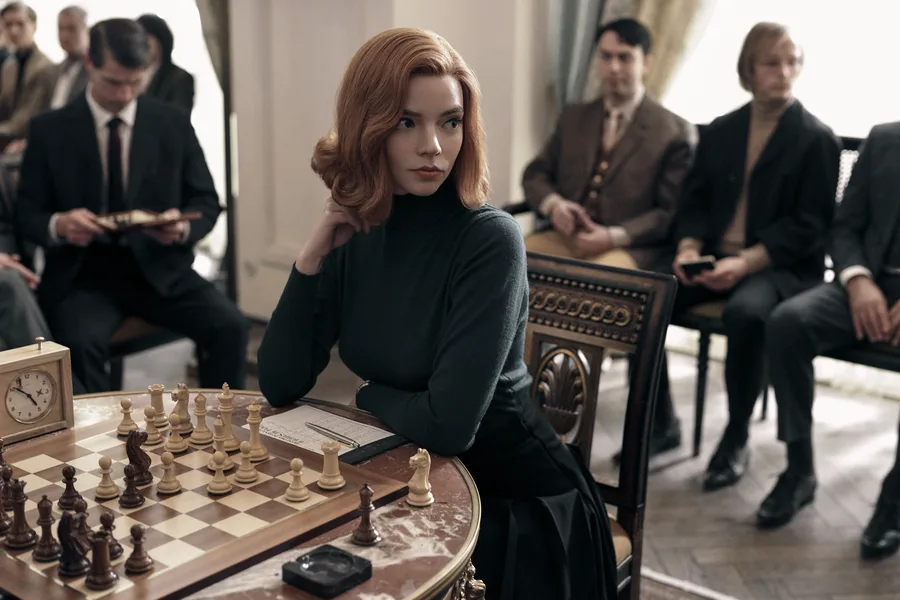 áo cổ lọ dark academia trong the queen's gambit